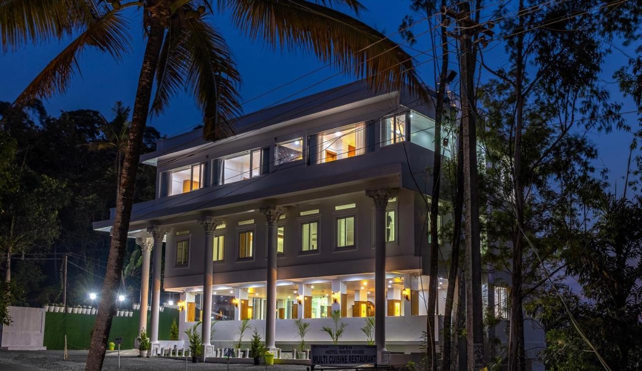Hotel White House, Муннар Экстерьер фото